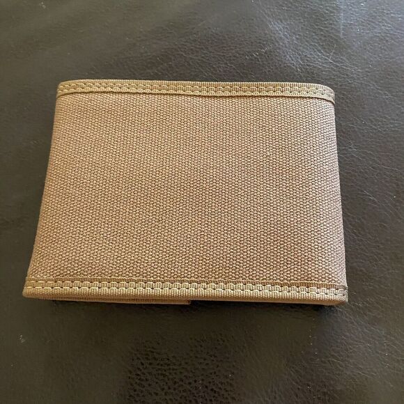 WOLVERINE Men's Tri Fold Canvas Wallet Brown Unused - Picture 6 of 7